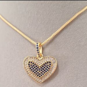 Sapphires diamond cut double hearts shape necklace